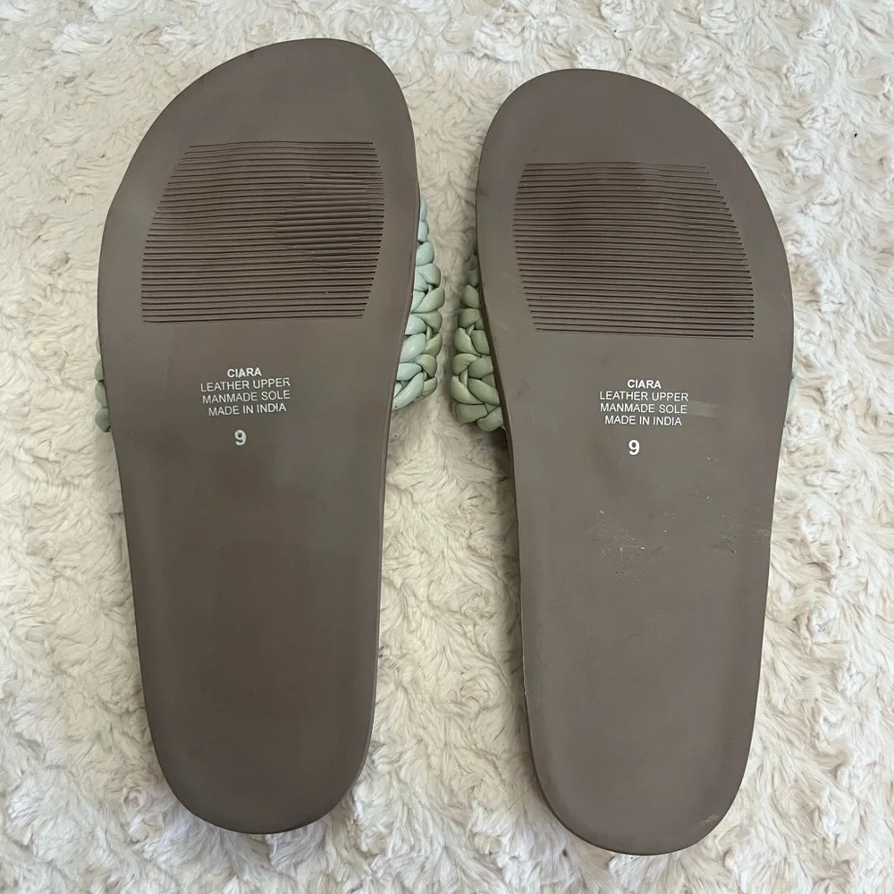 Band of‎ the Free Ciara sage green slide sandal NEW 9